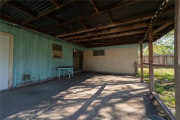 $1,550 | 1719 Austin Street, Portland, TX 78374