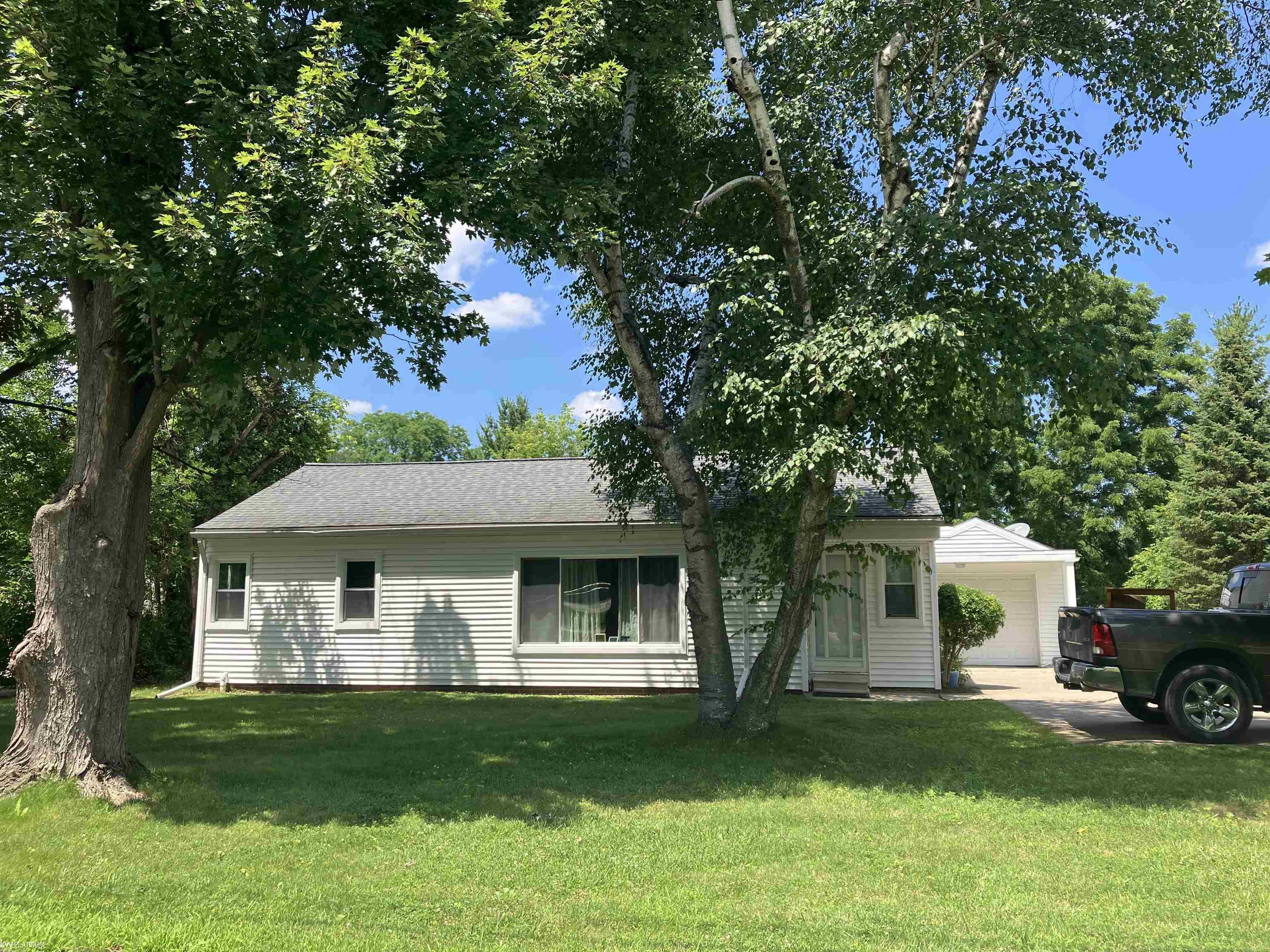8915 21 Mile Road Utica, MI 48317 - Photo 1 of 22