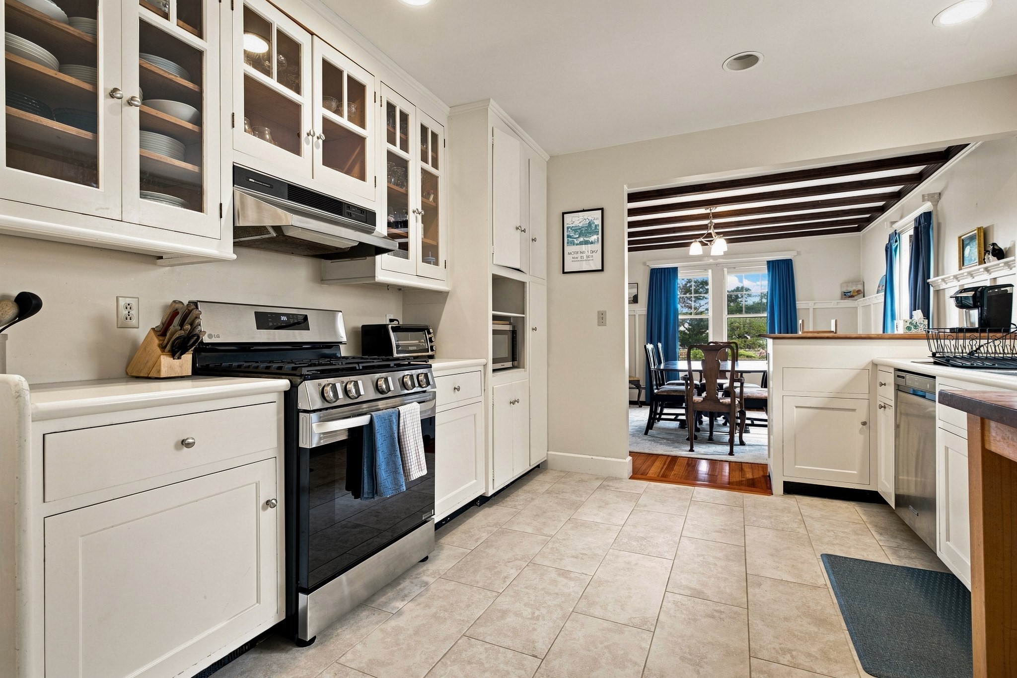 17 Briarstone Road Rockport, MA 01966 - Photo 4 of 19 Gallery Image 4