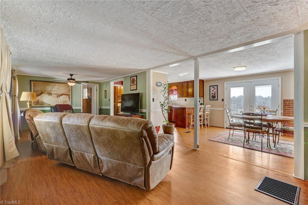 3074 Iron Works Road Reidsville, NC 27320 - Photo 5 of 25