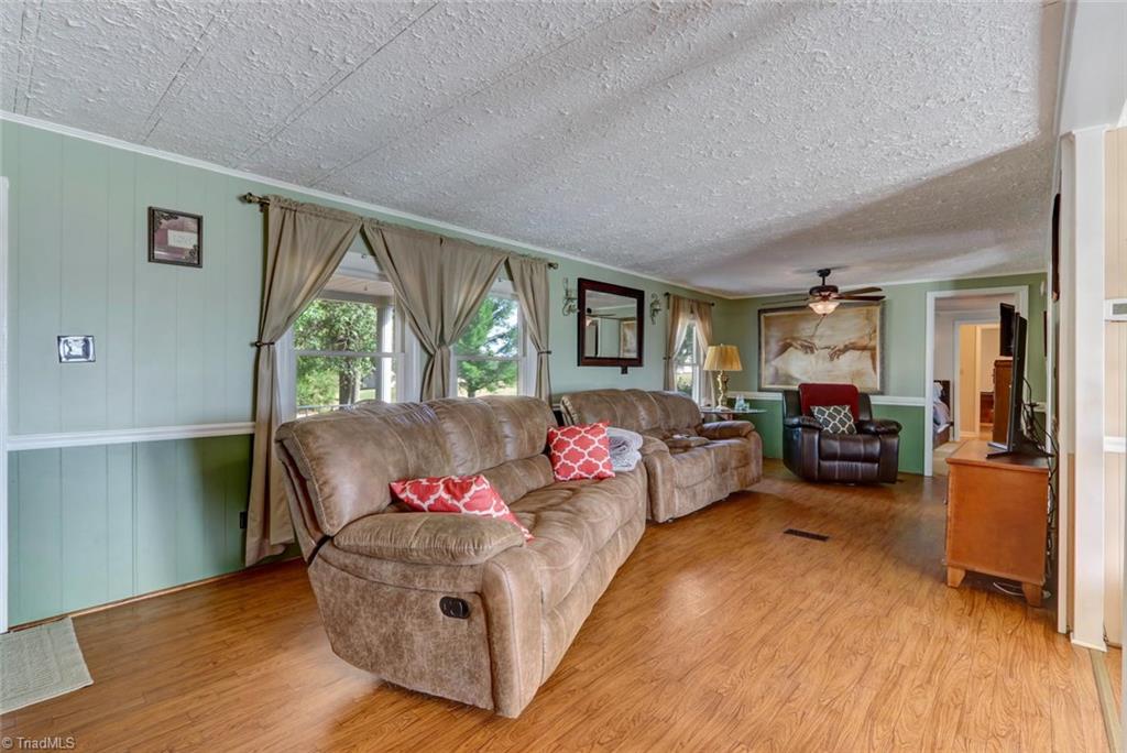 3074 Iron Works Road Reidsville, NC 27320 - Photo 6 of 25
