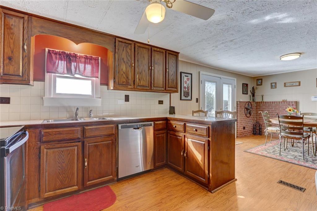 3074 Iron Works Road Reidsville, NC 27320 - Photo 10 of 25