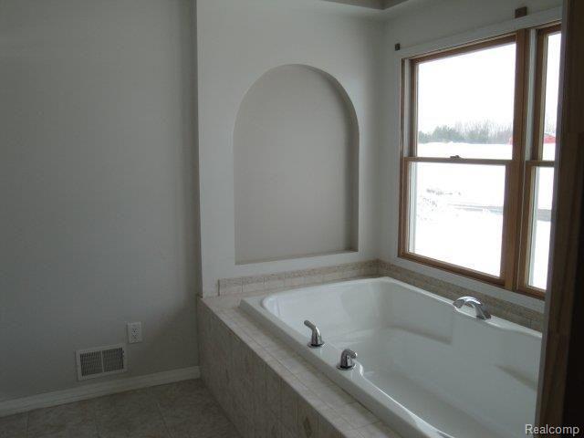 9782 West Allen Road Fowlerville, MI 48836 - Photo 10 of 12 Master Bath