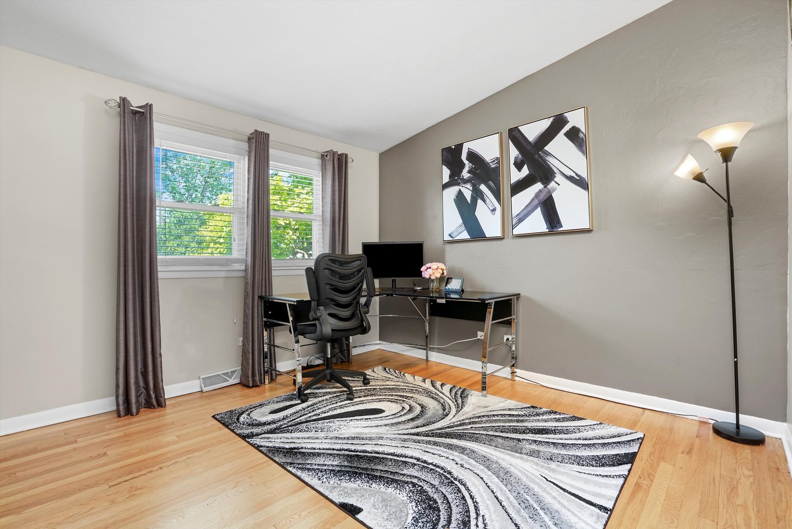 2130 Birch Street Park Ridge, IL 60068 - Photo 28 of 47 a room with a bed and a window