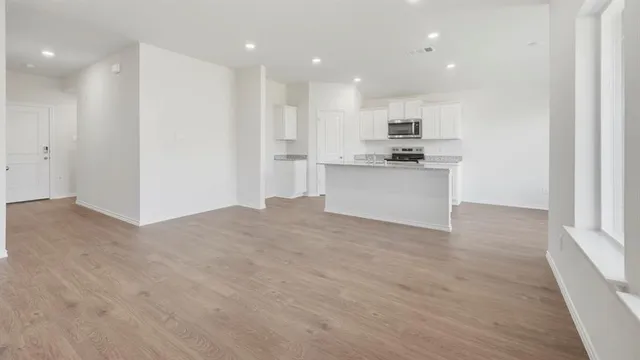 $270,990 | 3313 Spaulding Drive, Paris, TX 75460