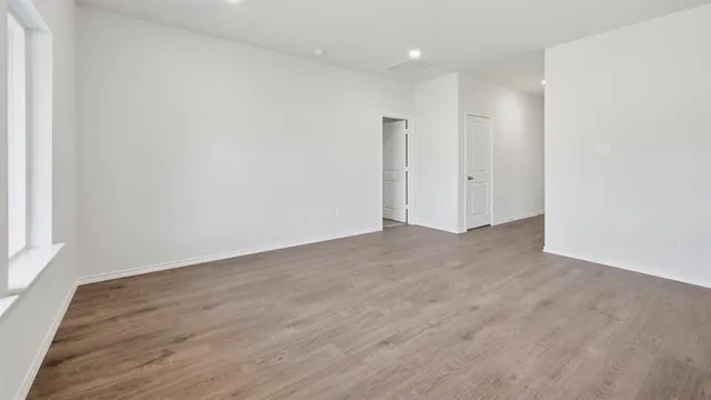 $270,990 | 3313 Spaulding Drive, Paris, TX 75460