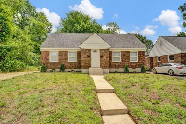 $205,000 | 1394 Chadwick Circle, Memphis, TN 38114
