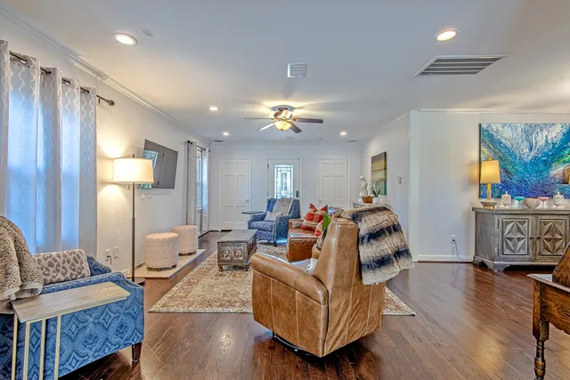 $648,900 | 520 West 30th Street, Houston, TX 77018