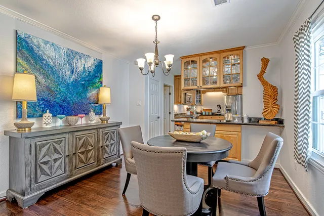 $648,900 | 520 West 30th Street, Houston, TX 77018