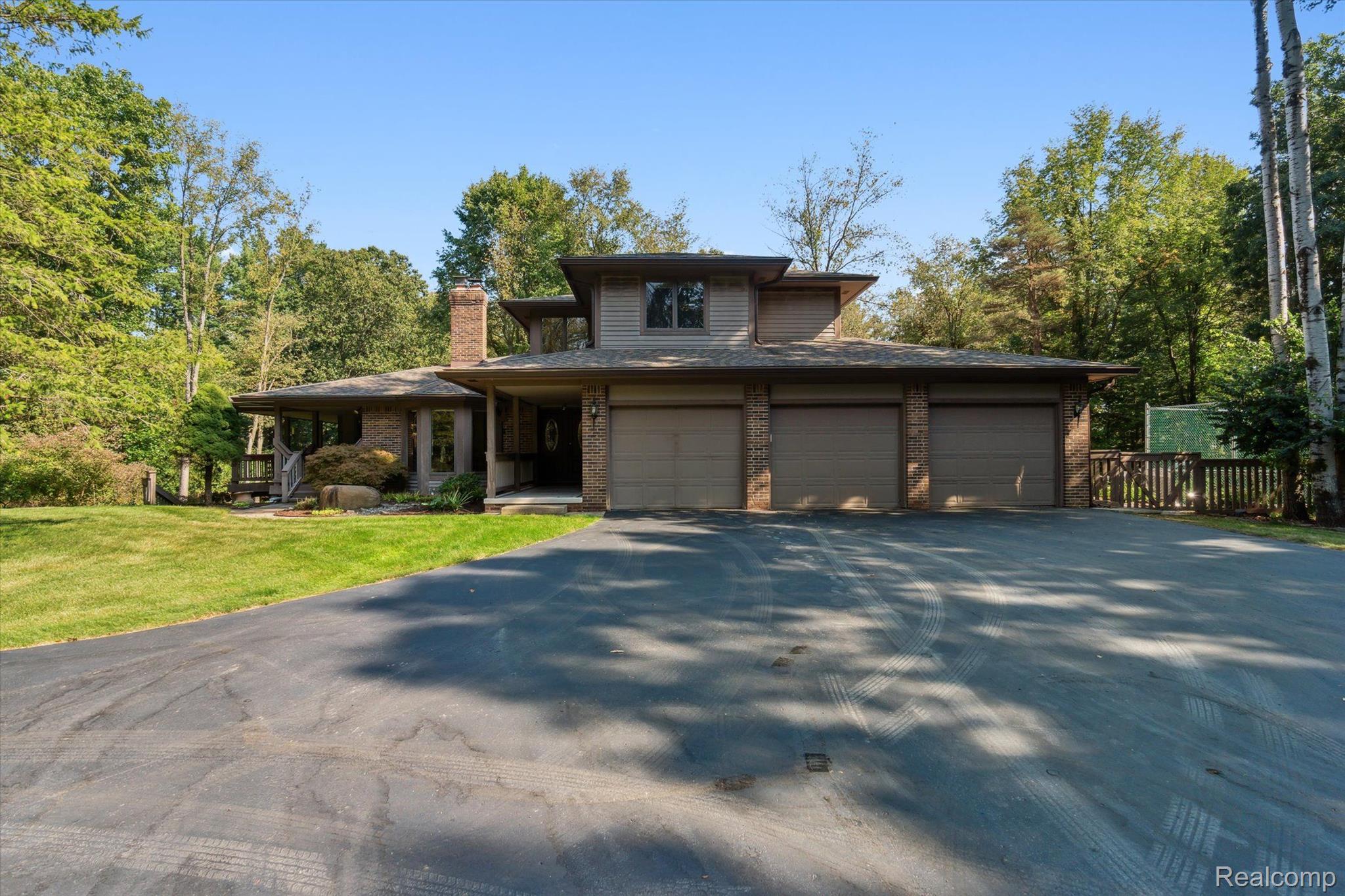 767 West Davis Road Howell, MI 48843 - Photo 2 of 35