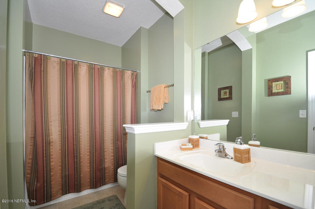 14462 Millhopper Road Jacksonville, FL 32258 - Photo 35 of 54 Guest Bath