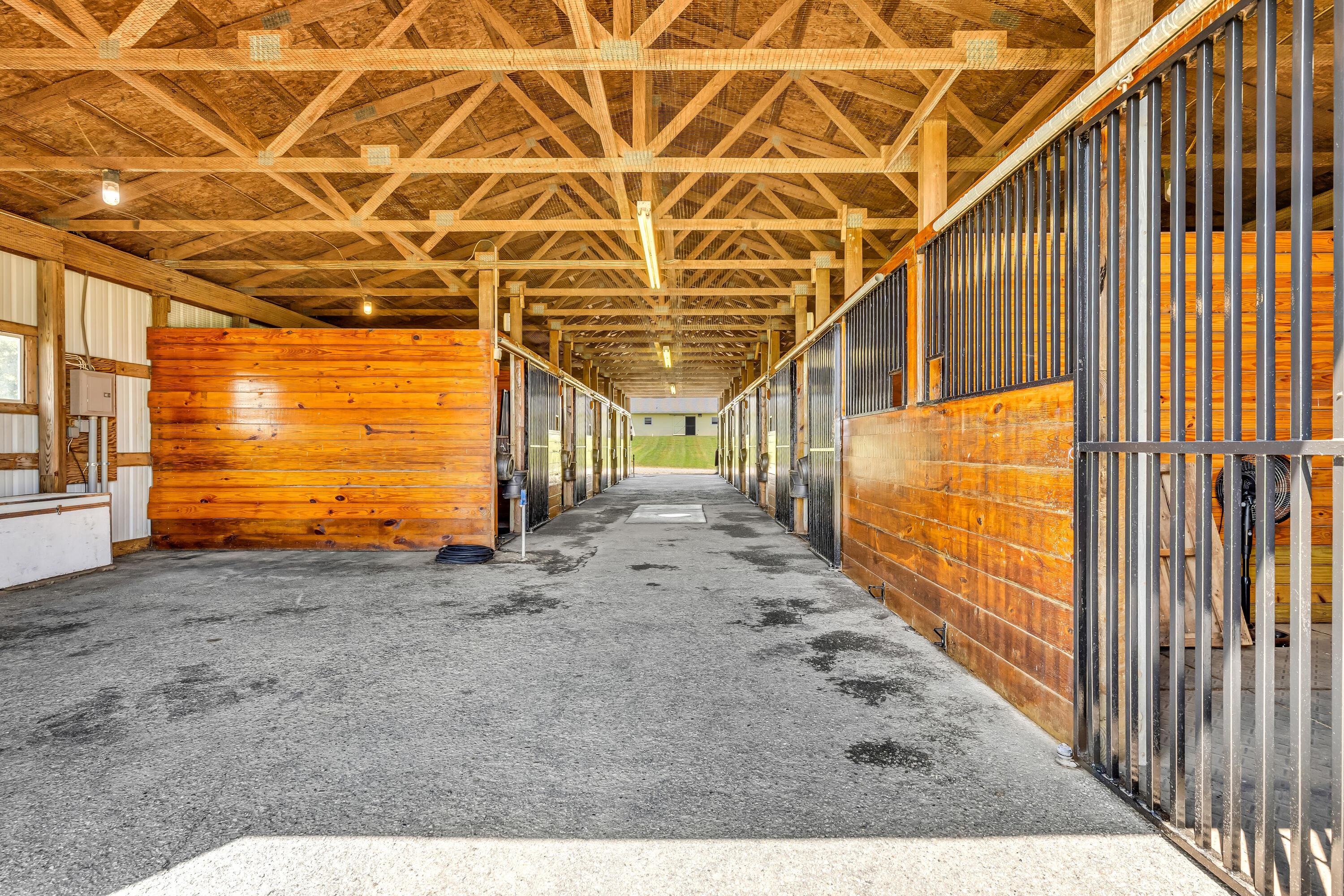 5701 Lancaster-Circleville Road Southwest Lancaster, OH 43130 - Photo 111 of 144 35. Barn 2
