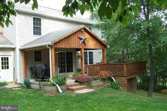 686 Woodburne Road Lewisberry, PA 17339 - Photo 3 of 9