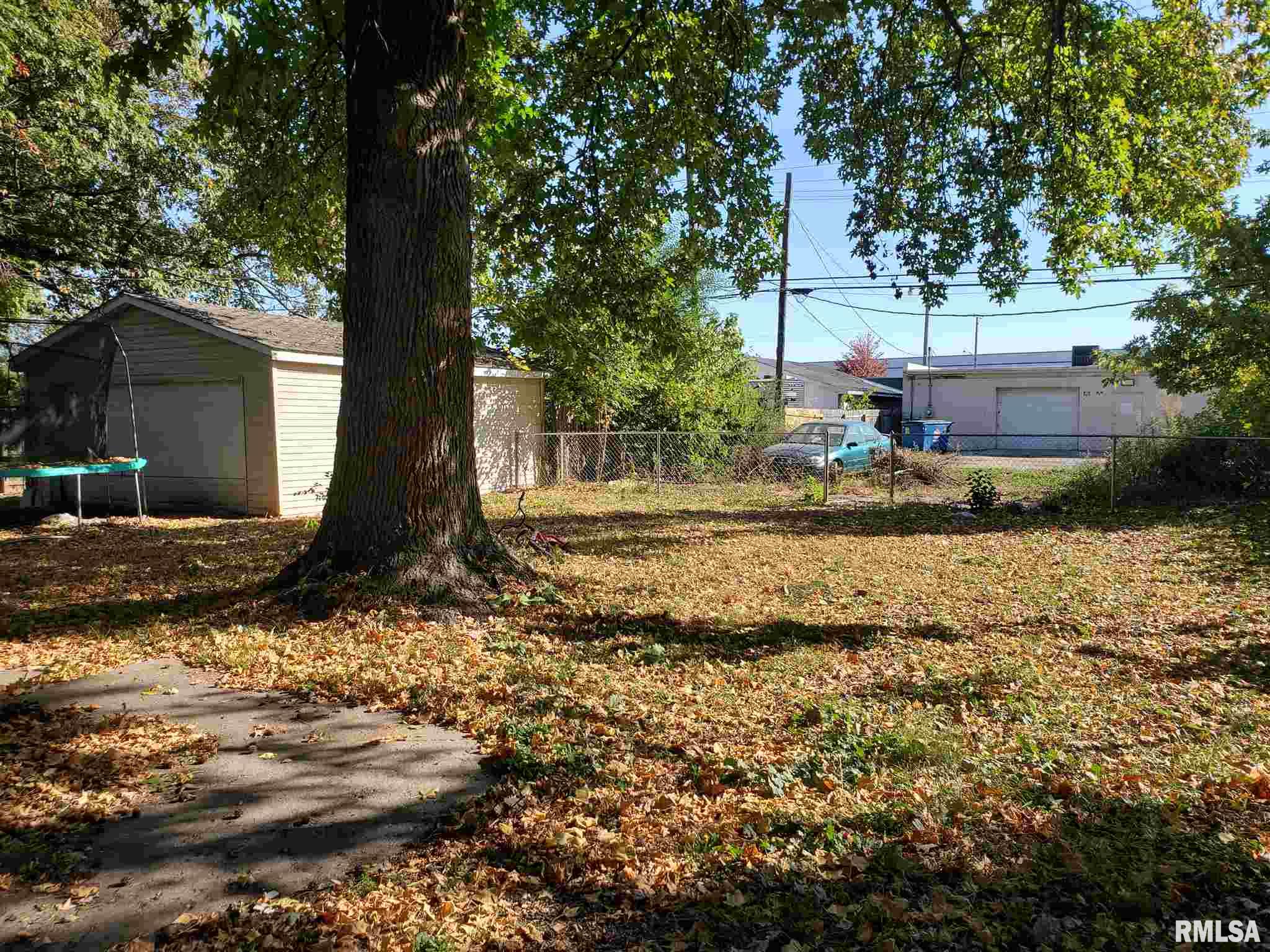 1510 South 8th Street Springfield, IL 62703 - Photo 3 of 18