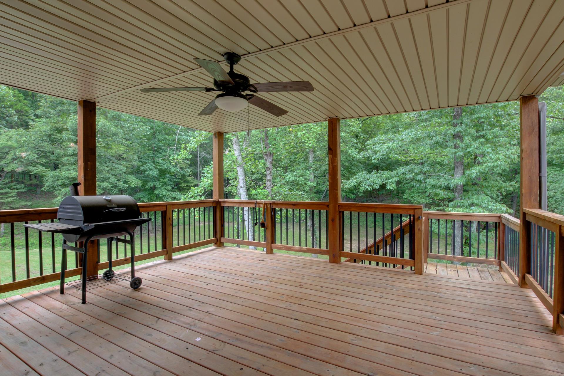 375 Salem Ridge Road Clarksville, TN 37040 - Photo 24 of 26 Covered Deck