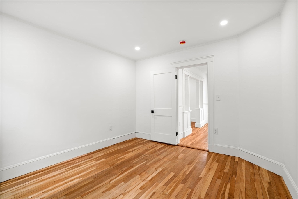 4-6 View S Avenue, Unit 3 Boston, MA 02130 - Photo 17 of 25