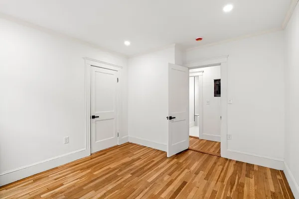$719,000 | 4-6 View S Avenue, Unit 3, Boston, MA 02130