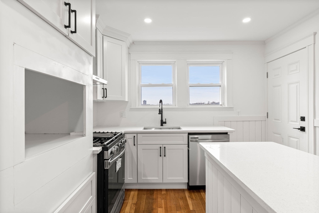 4-6 View S Avenue, Unit 3 Boston, MA 02130 - Photo 6 of 25