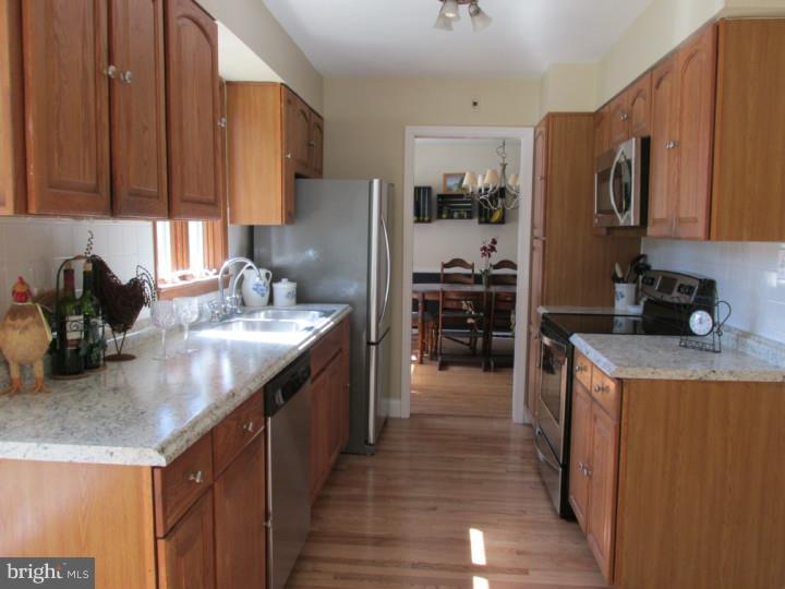 938 Valley Road Blue Bell, PA 19422 - Photo 6 of 17 Gallery Image 6