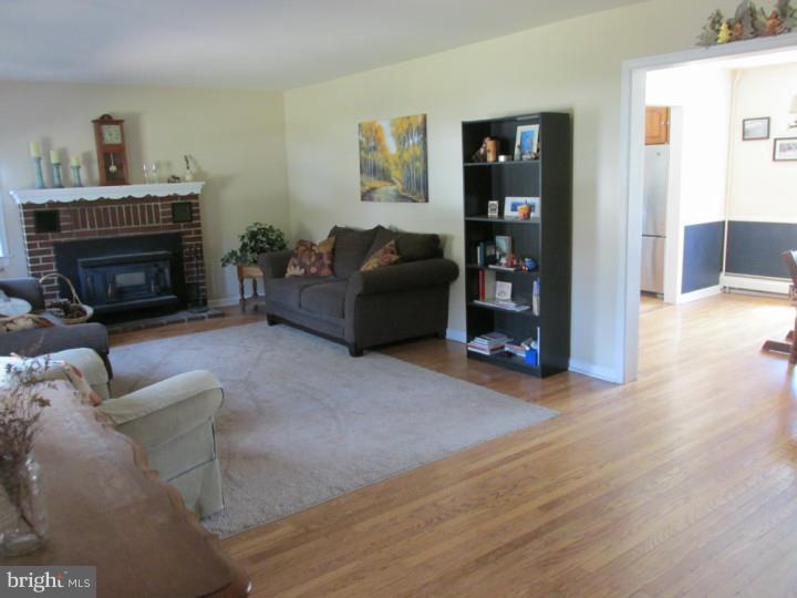 938 Valley Road Blue Bell, PA 19422 - Photo 10 of 17 Gallery Image 10