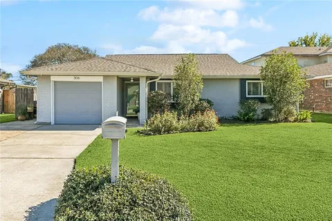 $250,000 | 306 River Point Drive, Destrehan, LA 70047