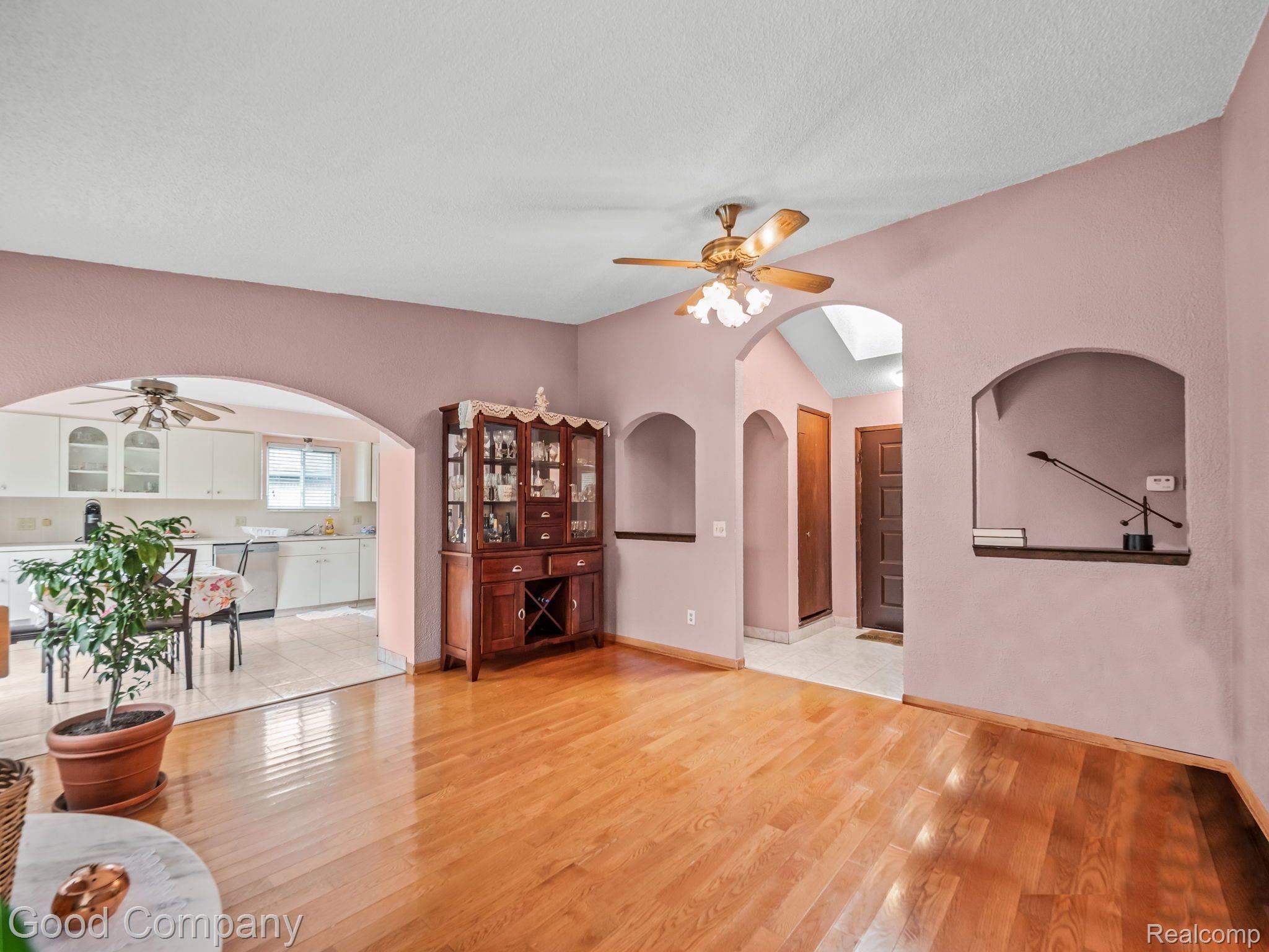 1041 Milverton Road Troy, MI 48083 - Photo 10 of 24 Gallery Image 10