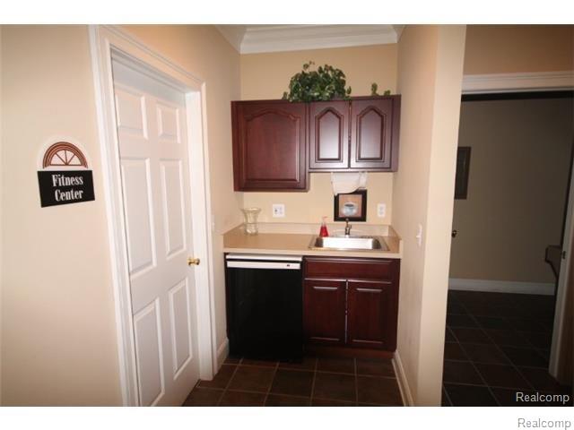 39148 Hayes Road Clinton Township, MI 48038 - Photo 22 of 30 10.jpg