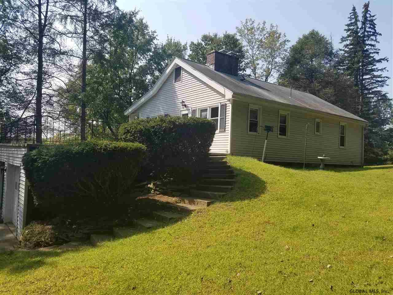 551 Riverview Road Rexford, NY 12148 - Photo 4 of 17 Photo 4
