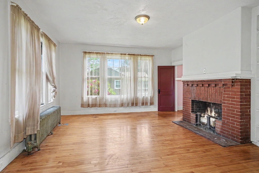 8 Tremont Street Maynard, MA 01754 - Photo 4 of 30