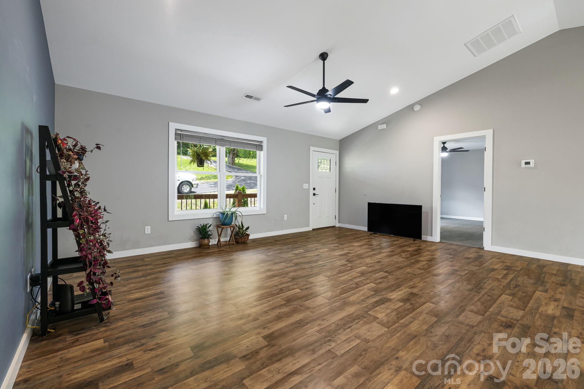 923 Newfound Road Leicester, NC 28748 - Photo 6 of 32