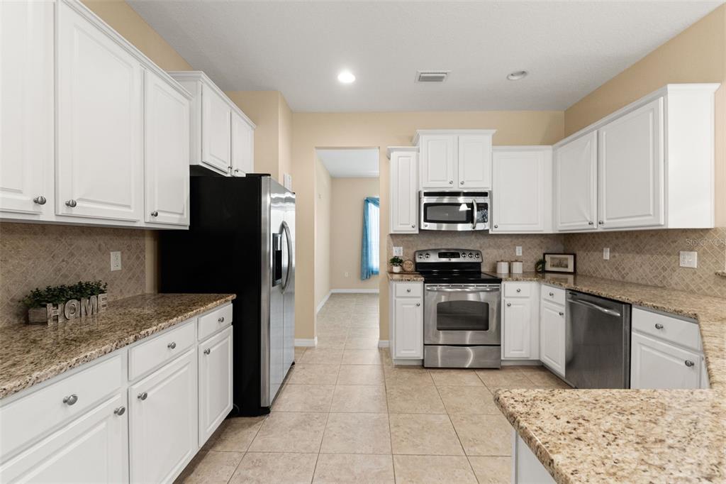 13589 Hunters Point Street Spring Hill, FL 34609 - Photo 15 of 45