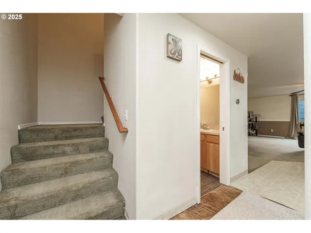 a view of entryway and hall