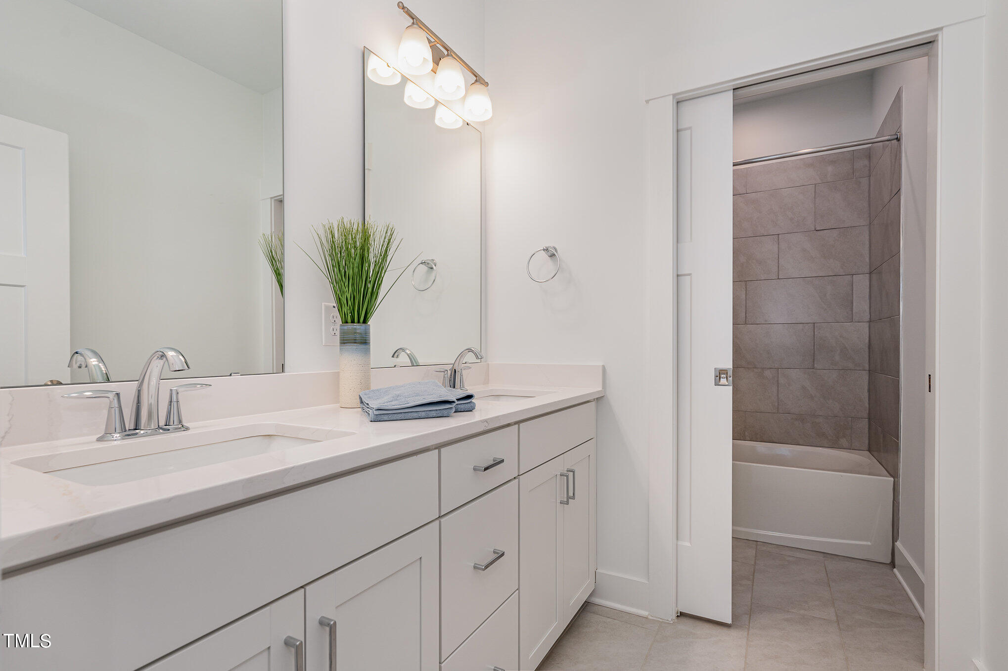 196 DUNLOE Loop Raleigh, NC 27603 - Photo 37 of 43 032_ndp217-edit