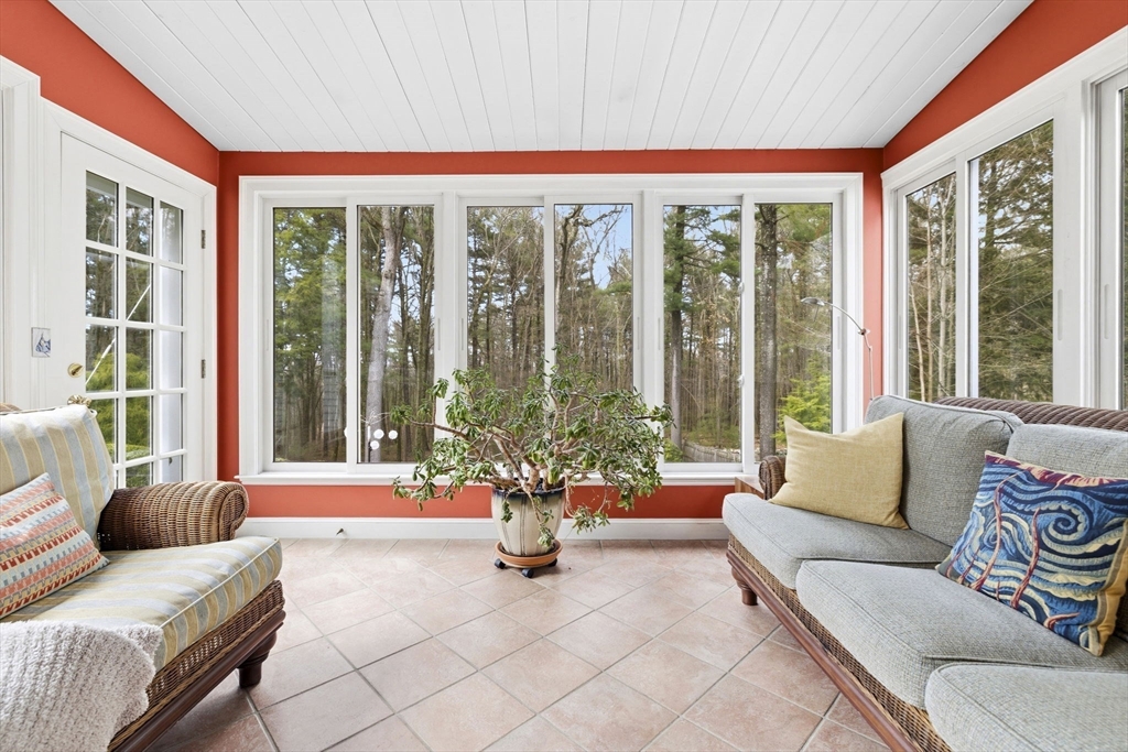 45 Cheever Circle Andover, MA 01810 - Photo 16 of 41