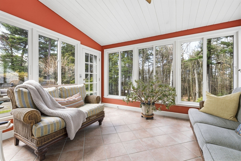 45 Cheever Circle Andover, MA 01810 - Photo 17 of 41