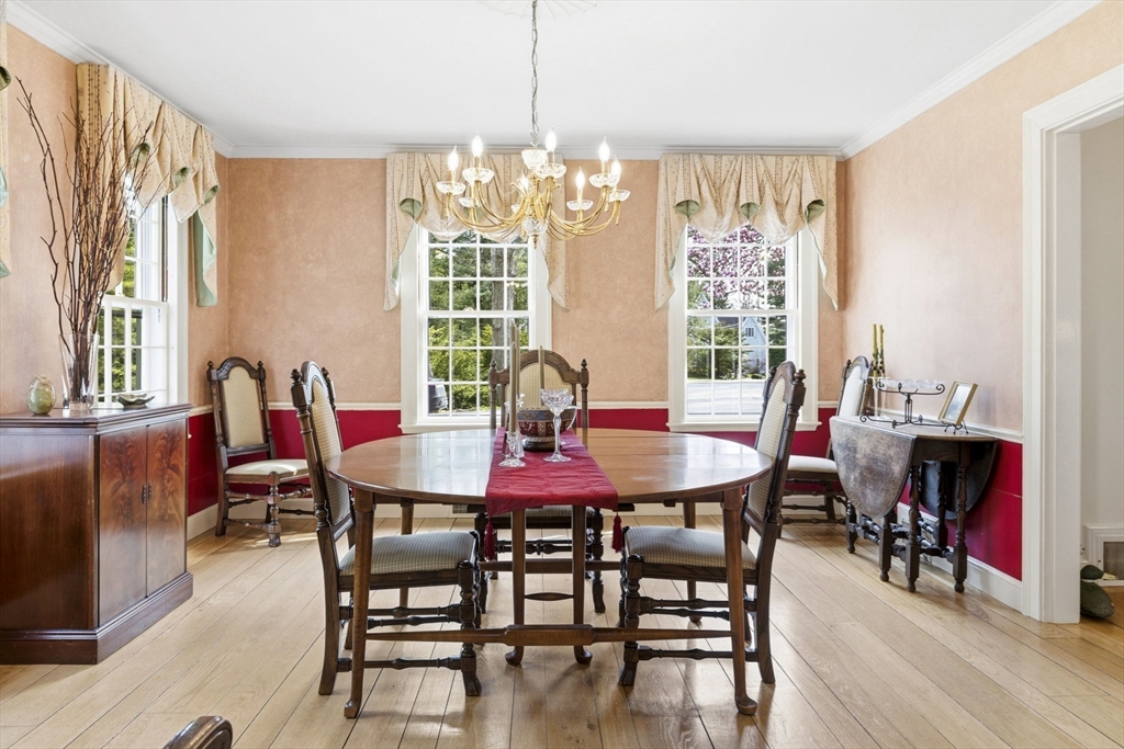 45 Cheever Circle Andover, MA 01810 - Photo 5 of 41