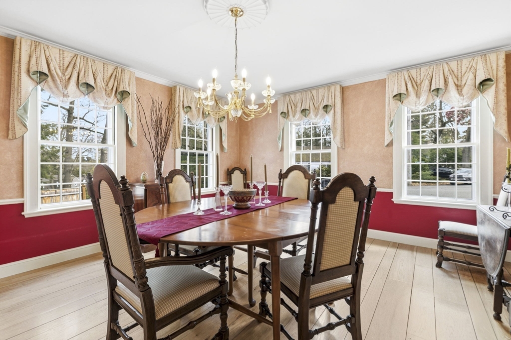 45 Cheever Circle Andover, MA 01810 - Photo 7 of 41