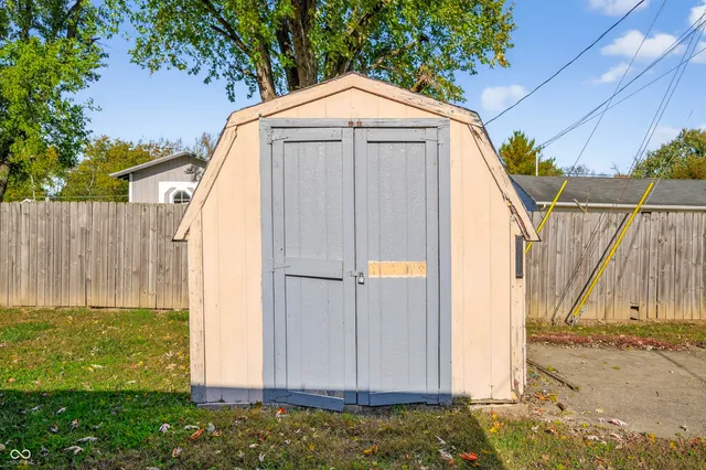 $199,900 | 656 Berkshire Drive, Seymour, IN 47274