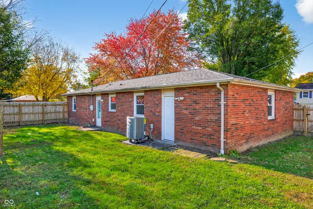 $199,900 | 656 Berkshire Drive, Seymour, IN 47274