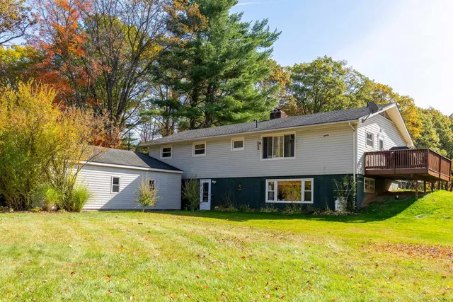 $465,000 | 52 Victoria Drive, Rutland Town, VT 05701