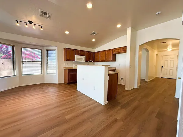 $1,895 | 177 South 151st Avenue, Goodyear, AZ 85338