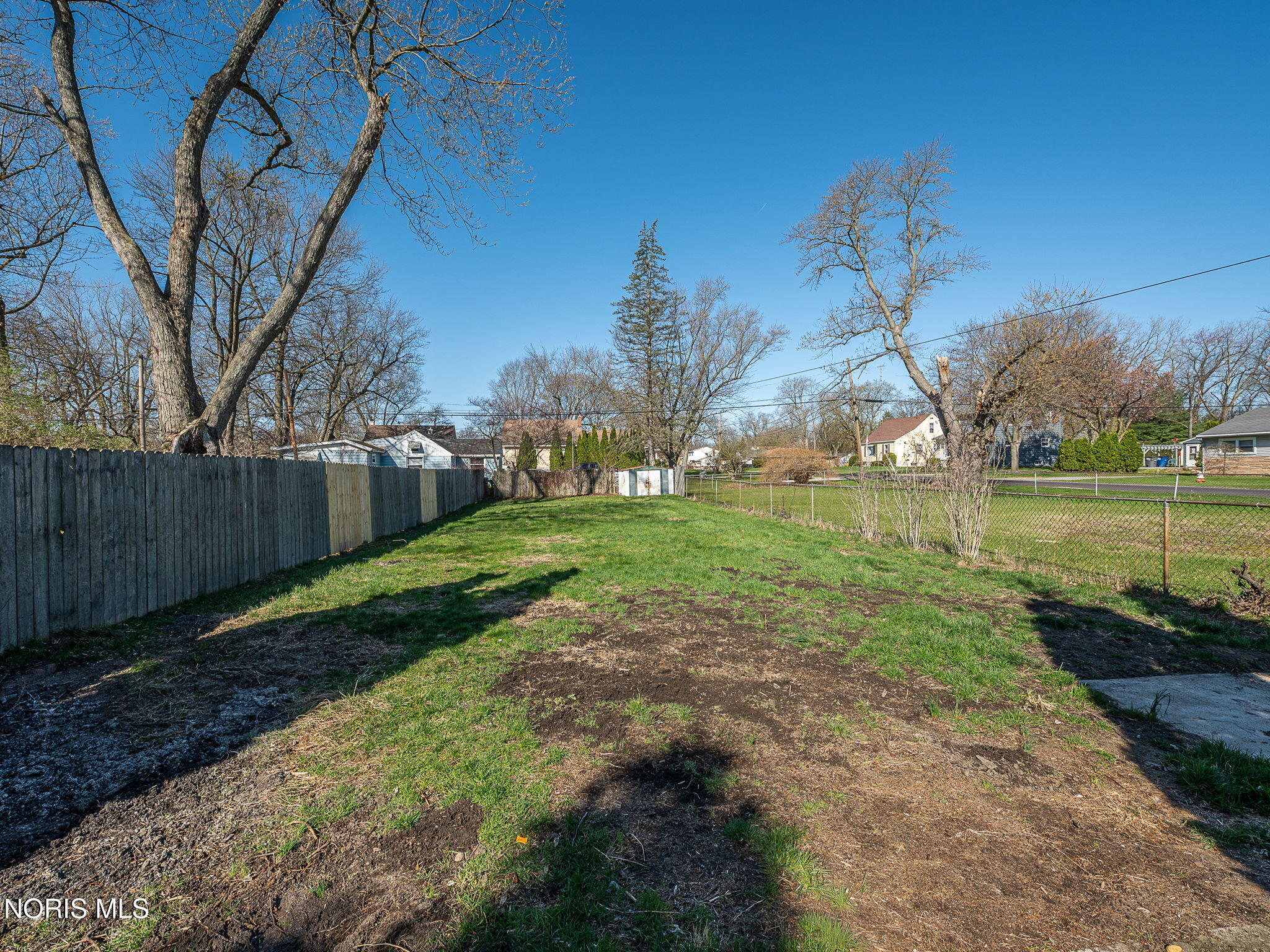 5265 Douglas Road Toledo, OH 43613 - Photo 31 of 36 33-web-or-mls-5265 Douglas-271