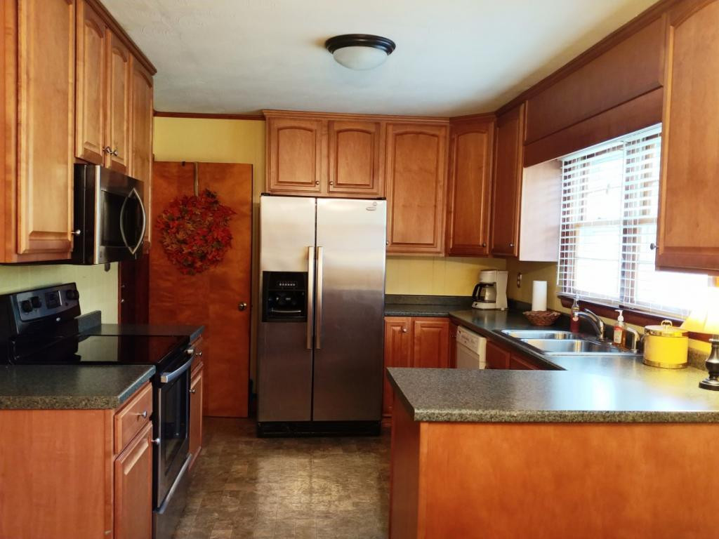 3297 Island Road Blountville, TN 37617 - Photo 3 of 14 STAINLESS WITH DISHWASHER