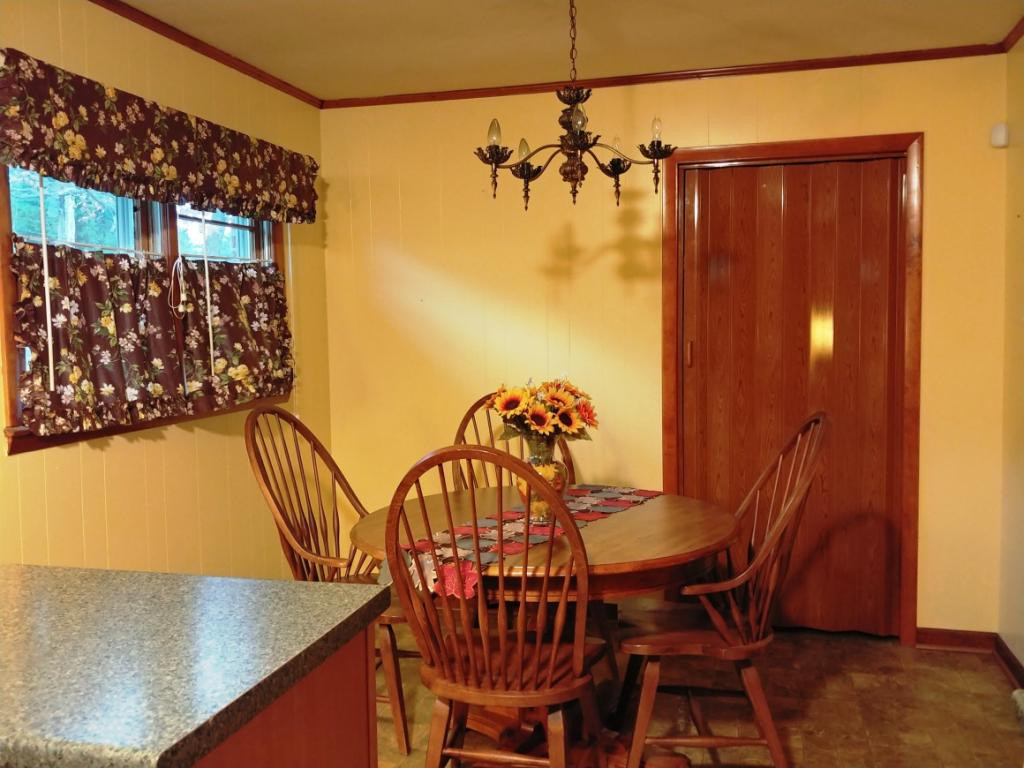 3297 Island Road Blountville, TN 37617 - Photo 8 of 14 DINING ROOM