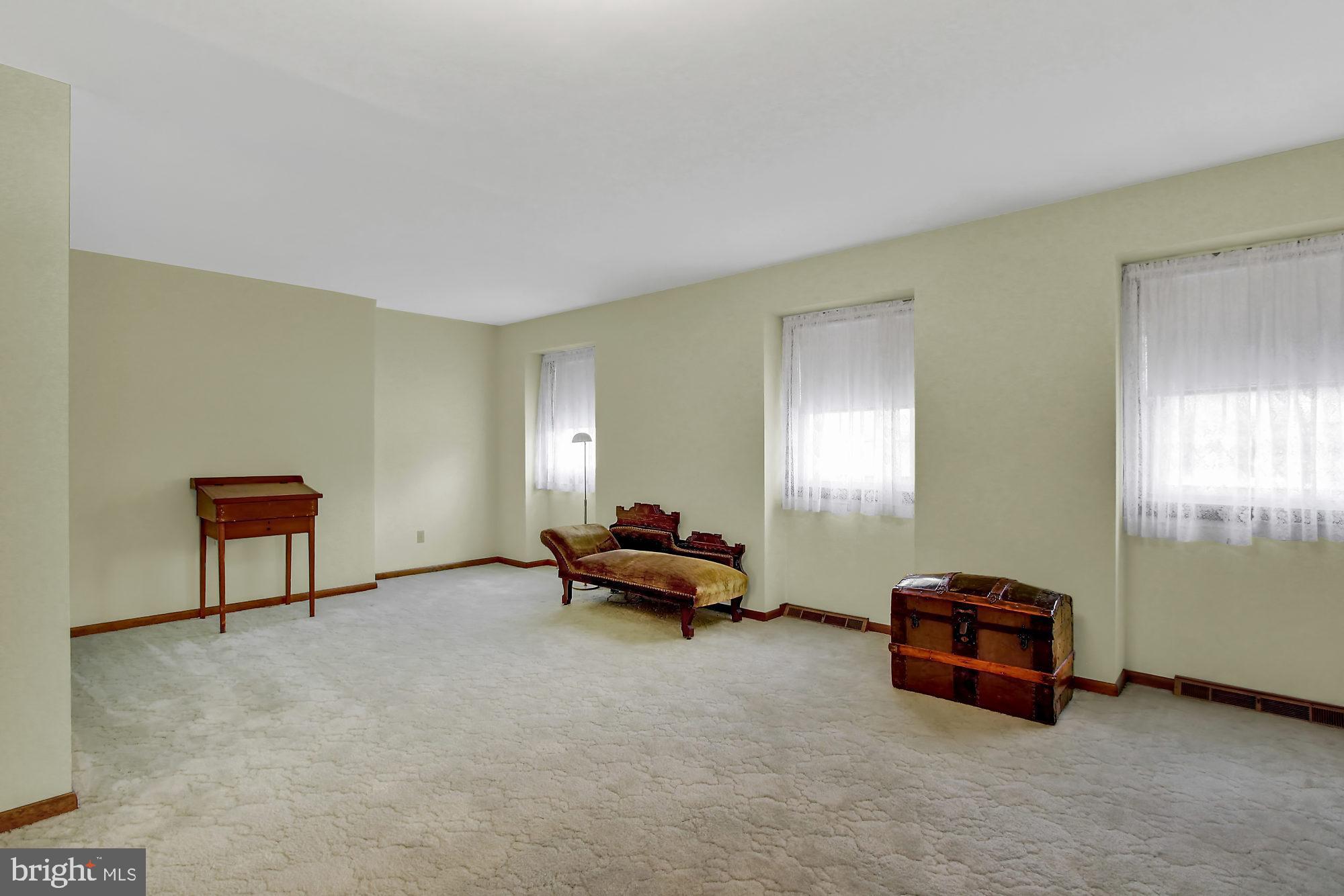 3495 Pebble Ridge Drive York, PA 17402 - Photo 13 of 27 Gallery Image 13