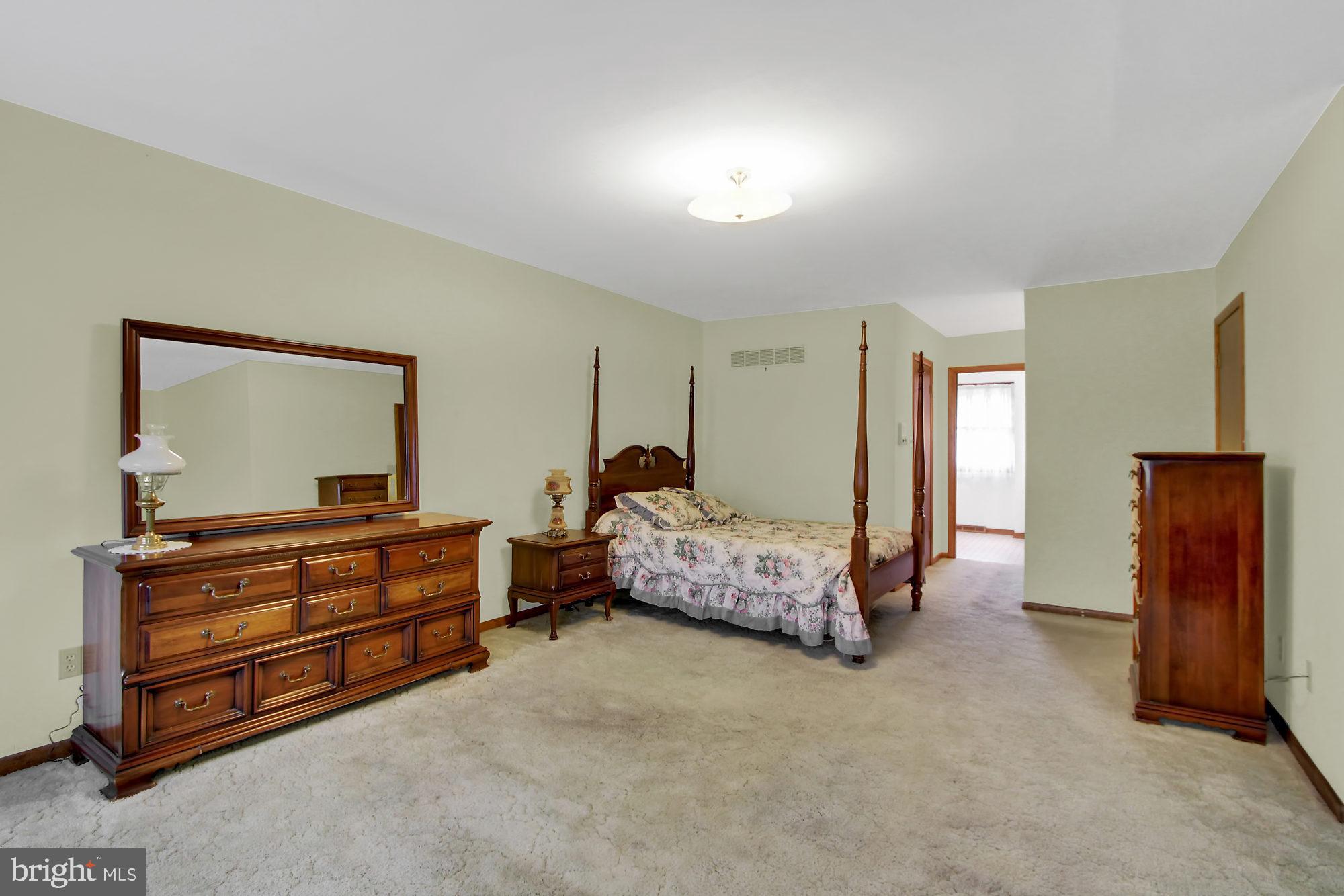3495 Pebble Ridge Drive York, PA 17402 - Photo 14 of 27 Gallery Image 14