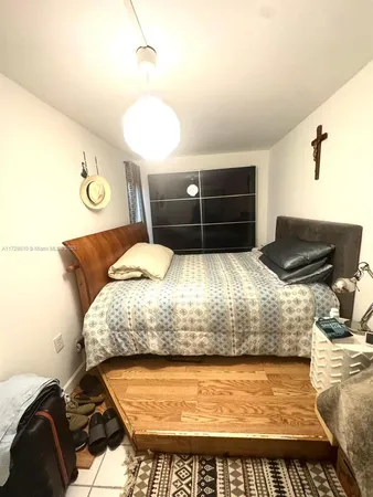 a view of utility room with washer and dryer