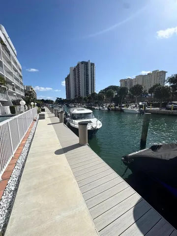 $199,999 | 1650 Northeast 115th Street, Unit 506, Miami, FL 33181