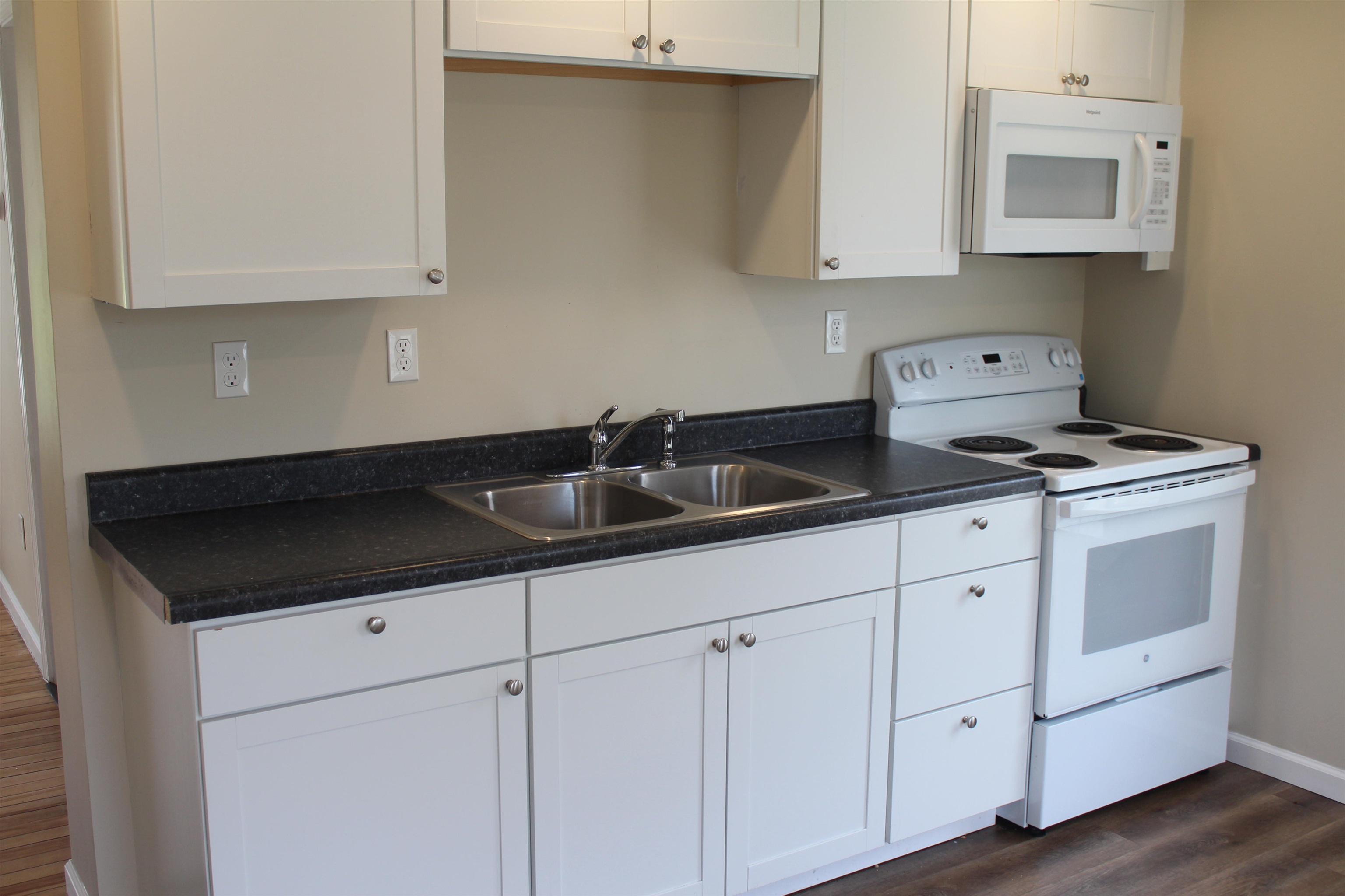 4234 Highway 5 Barnet, VT 05050 - Photo 2 of 25