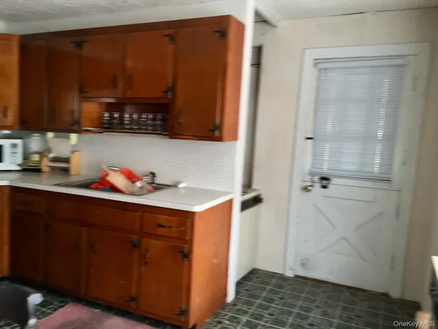 a view of livingroom with hardwood